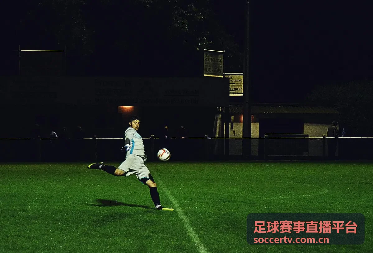 足球赛事直播平台-皇马对阵巴萨回放